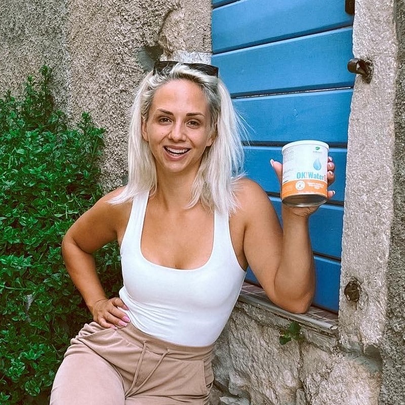 María